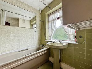 Bathroom- click for photo gallery